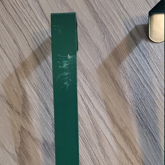 Green Metal Wreath Hanger - Picture 9 of 10